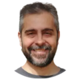 Alberto - Gerente de Marketing y Analista de Mercado